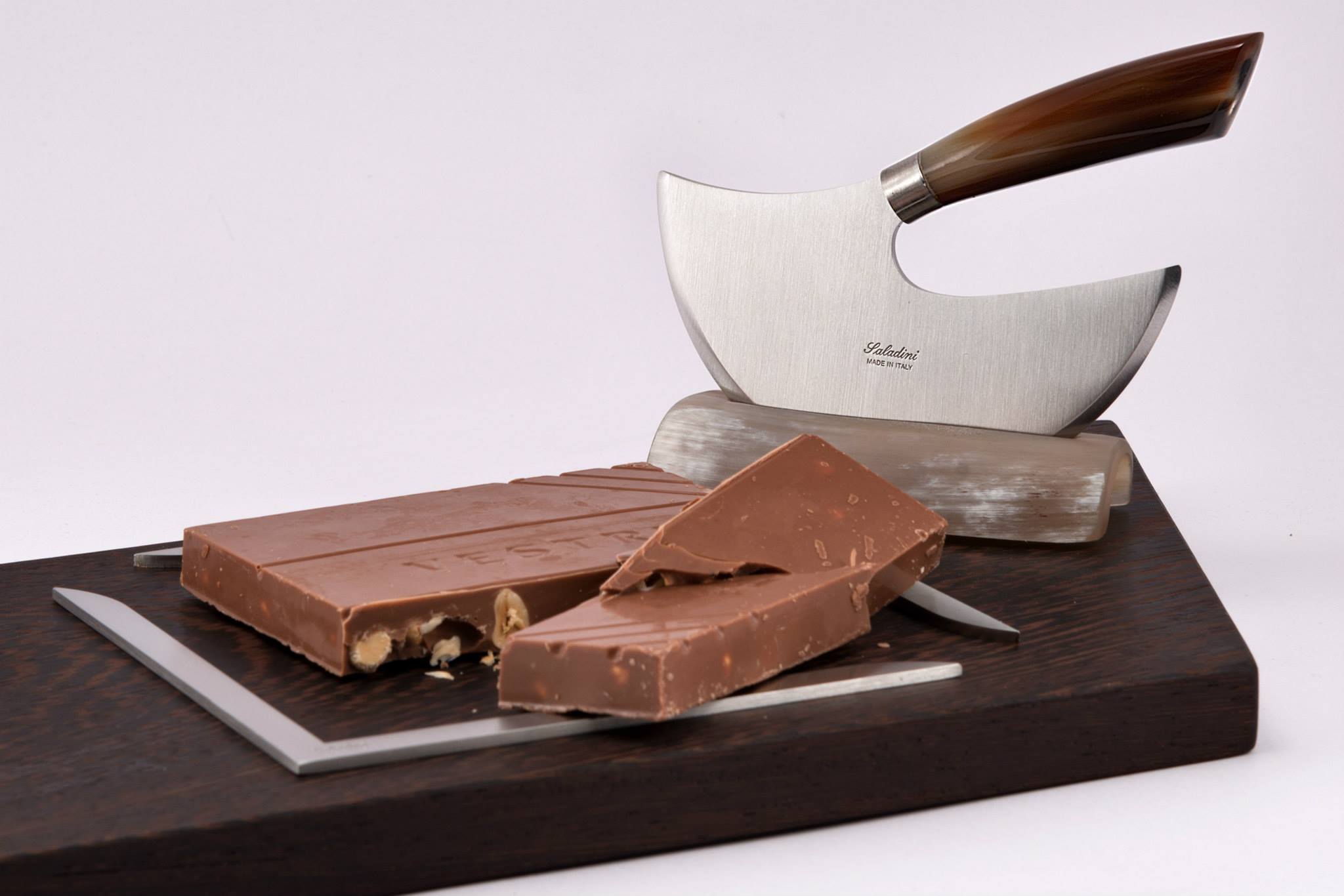Sellaio kniv i oksehorn