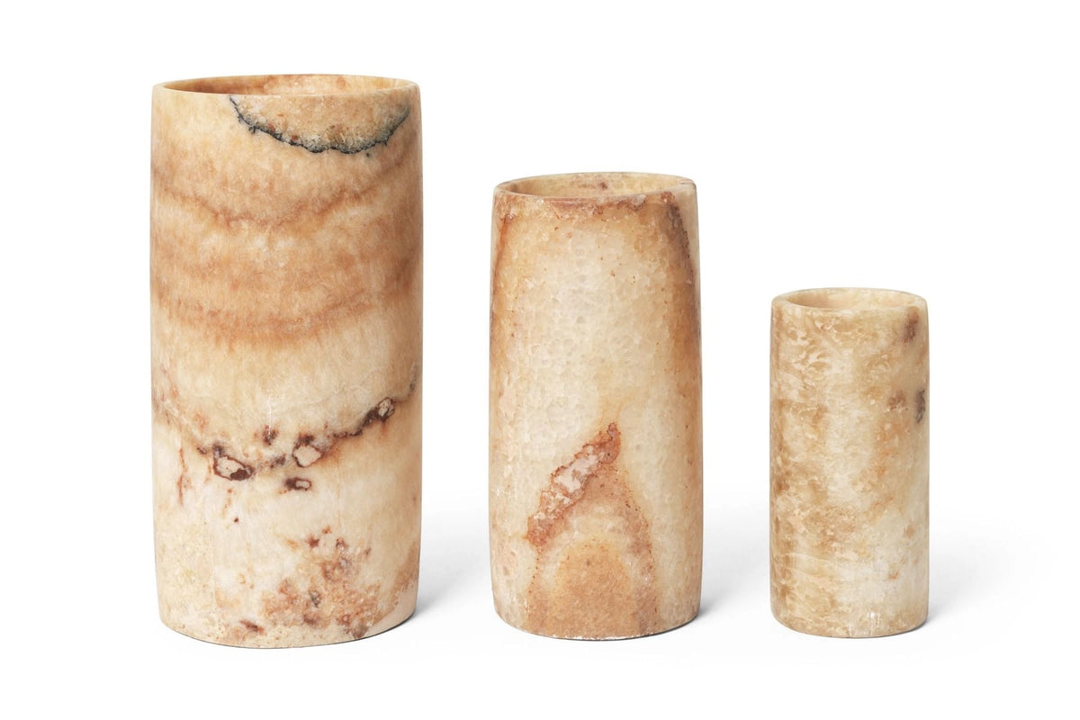Alabast lysestage – Cylinder brun lille, 15 cm